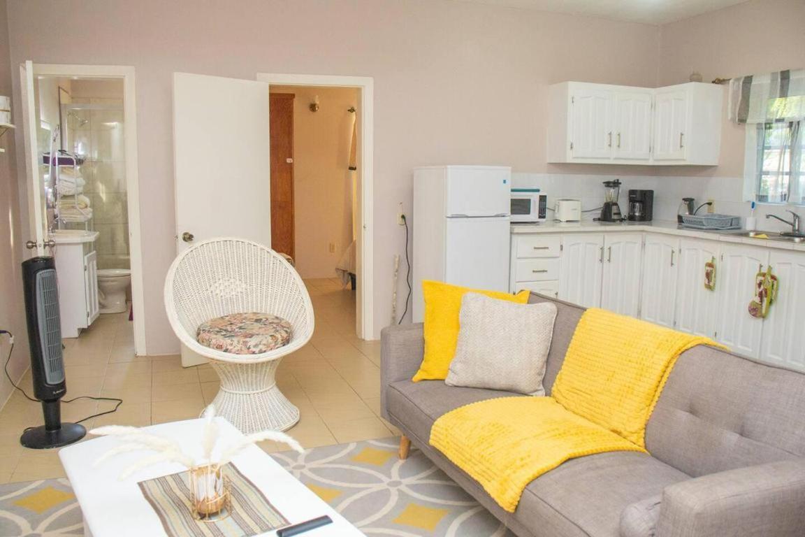 Gorgeous 2-Bed Apartment 3 In St Johns Cosy St. John's Buitenkant foto